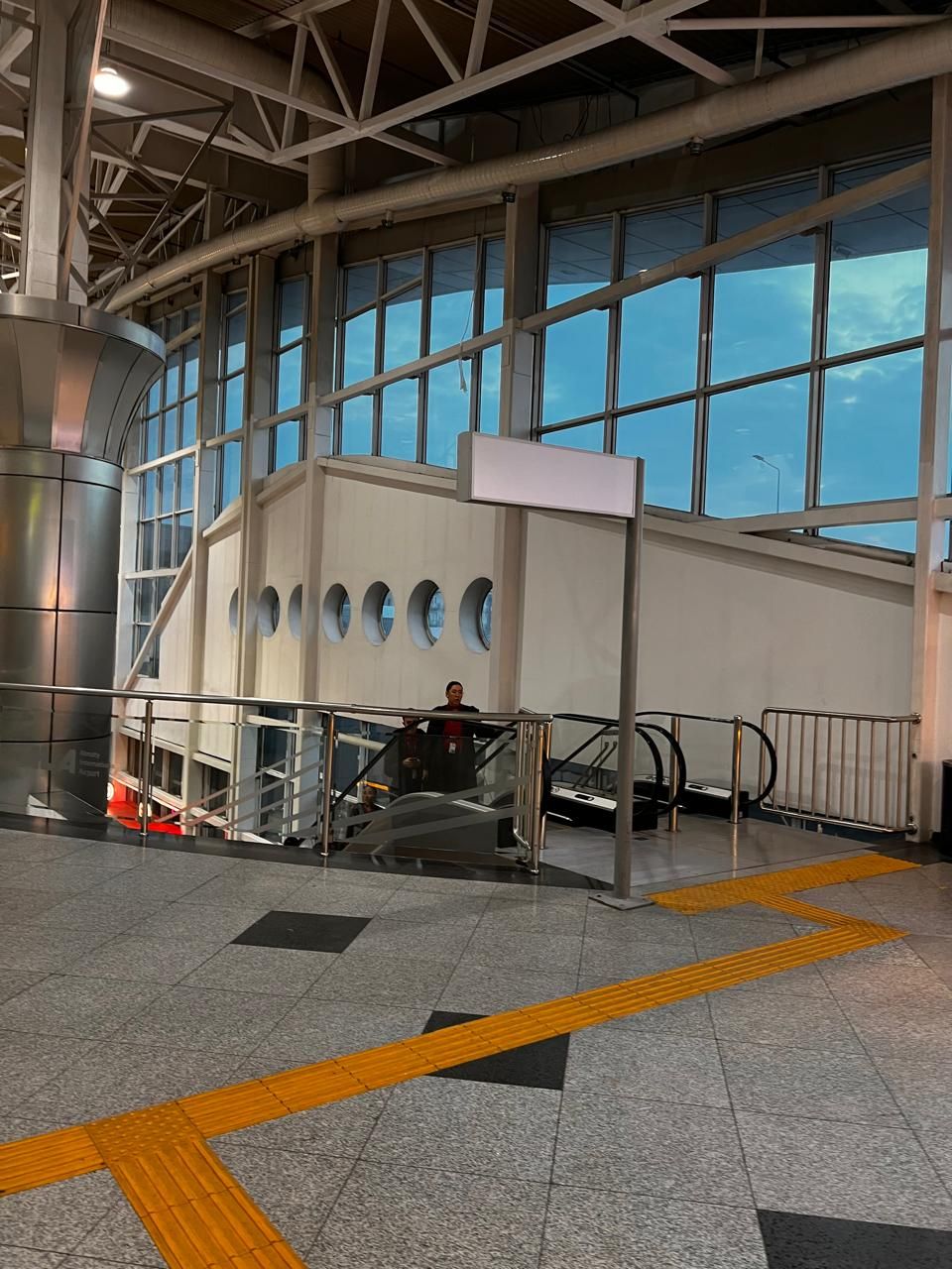 Almaty Airport Renovation: Before &amp; After